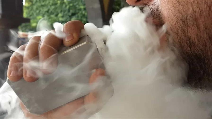 La OMS alerta sobre el auge del cigarrillo electrónico entre los jóvenes