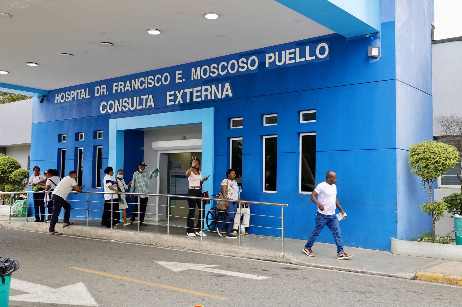 Centros de salud reportan alta demanda por síntomas respiratorios