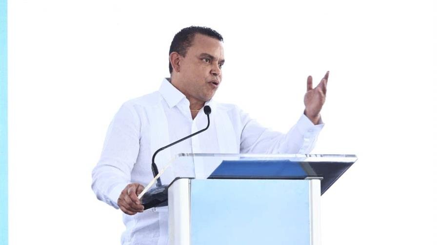 El actual director del SNS dice dejó en el Ney Arias un superávit superior a los RD$300 millones