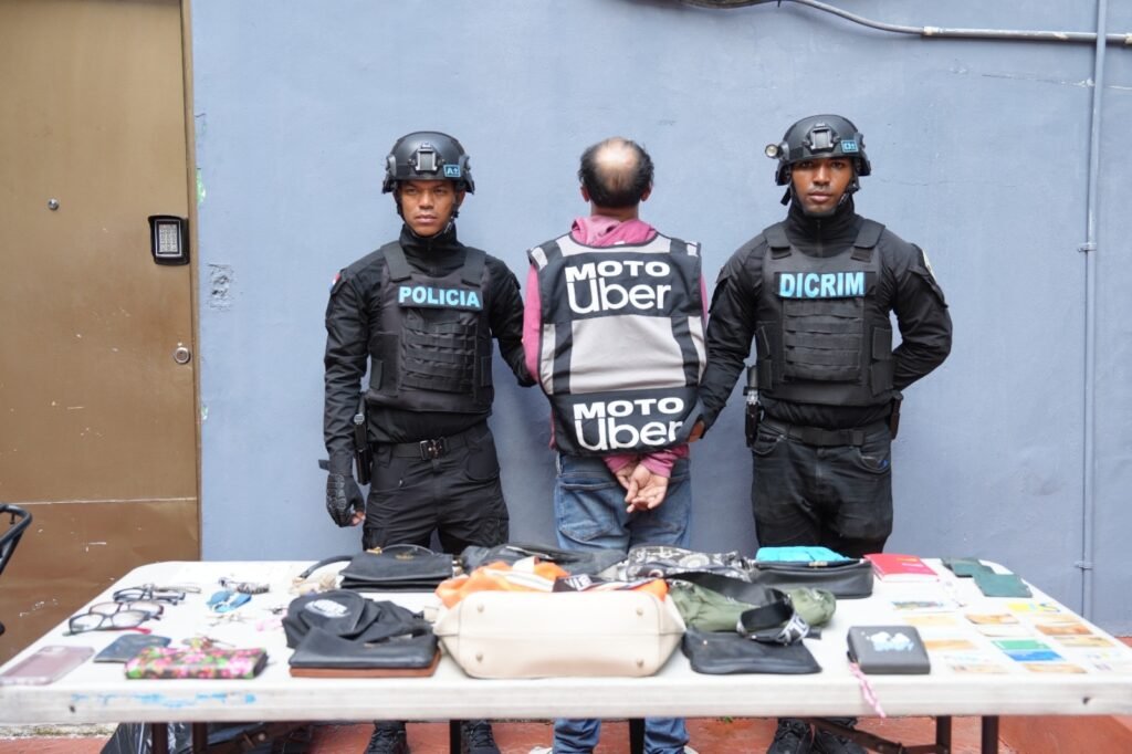 Policía Nacional captura a reconocido delincuente “El Mello”, quien tiene múltiples denuncias por robo mediante arrebato a ciudadanos en el Distrito Nacional
