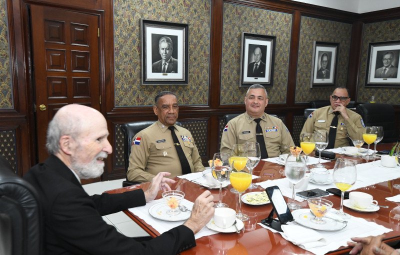 Autoridades citan baja presencia de polizones en terminales marítimas dominicanas