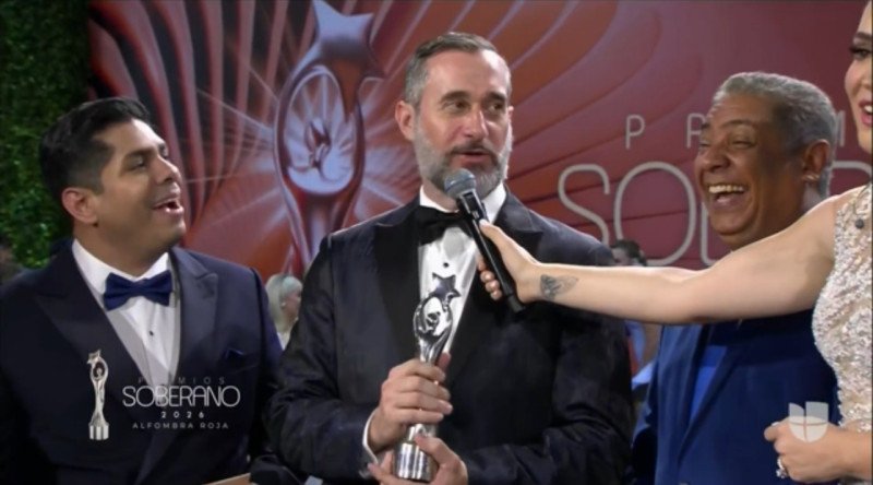 Carlos Sánchez gana la primera estatuilla de Premios Soberano 2026