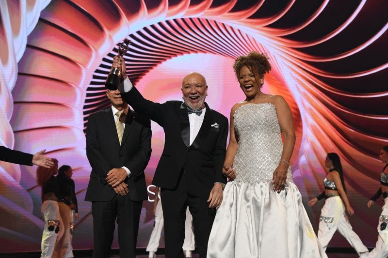 Jochy Santos: el muchacho del sector Don Bosco que se estableció como un soberano de la comunicación