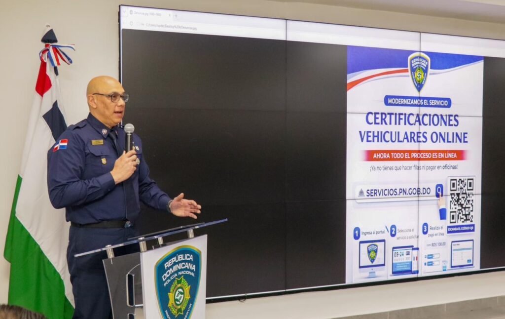 Policía Nacional moderniza certificaciones vehiculares y denuncias con plataforma digital