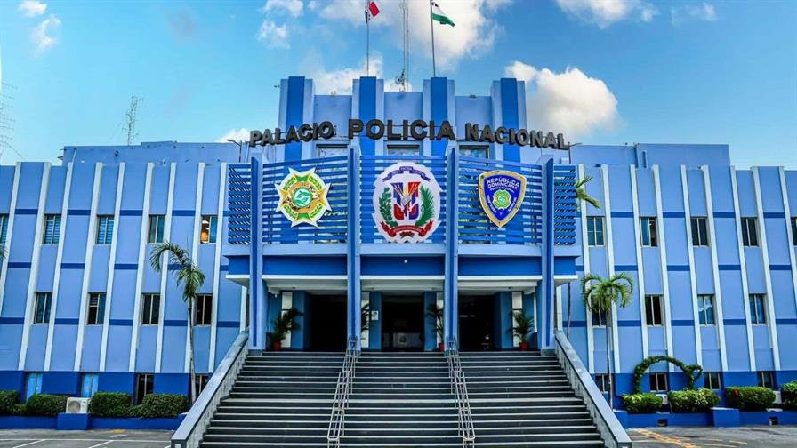 Policía rescata a dos menores reportados como desaparecidos y apresa a hombre por el caso