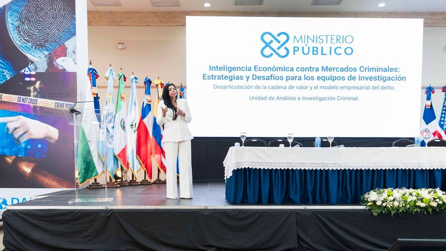 Yeni Berenice afirma que robo de celulares y motores en RD responde a “oferta y demanda”