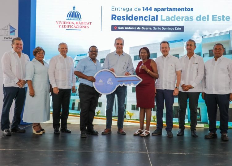 Banreservas financia 144 apartamentos entregados por Abinader en Laderas del Este