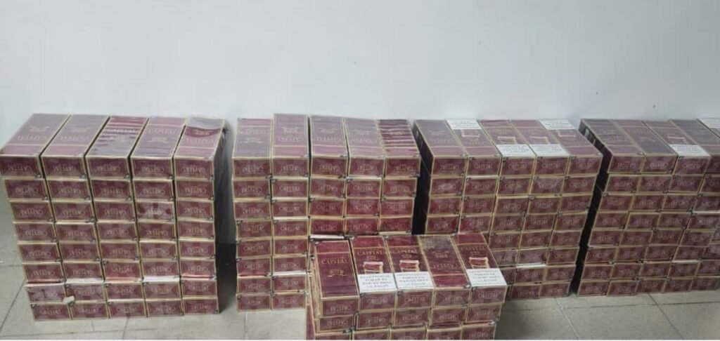 Policía Nacional decomisa 140,000 cigarrillos durante operativos contra el tráfico ilícito de mercancías en marzo