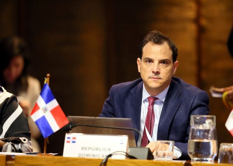 RD logra alinear el 96% de su presupuesto a los ODS, destaca viceministro Francos en la Cepal