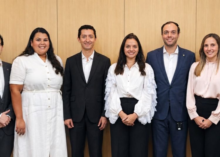 Adosafi presenta su consejo de directores 2026-2027