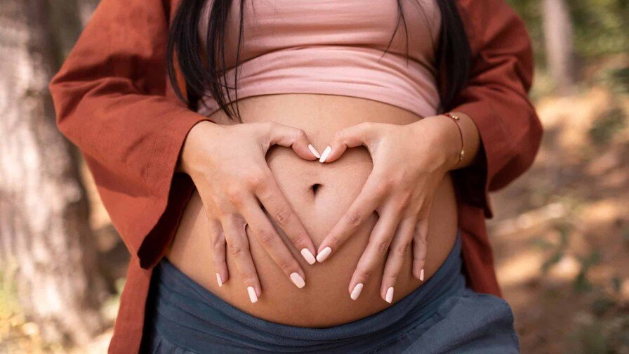 El SNS destaca la reducción del embarazo adolescente, pero admite que aún queda “mucho trabajo”