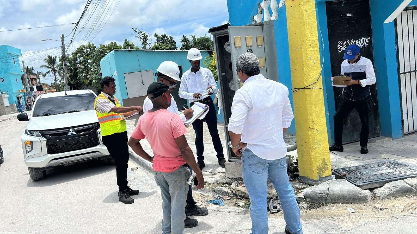 Intervienen sectores de La Altagracia contra robo de electricidad