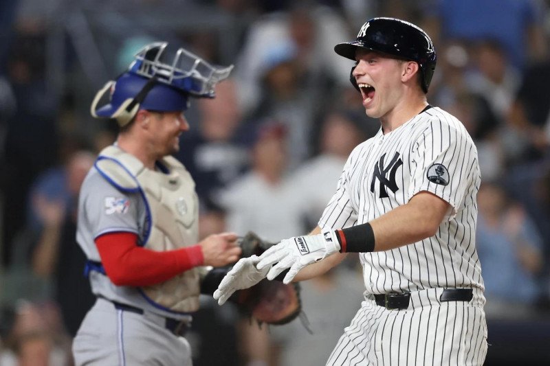Rice y McMahon conectan cuadrangulares y los Yanquis vencen Azulejos