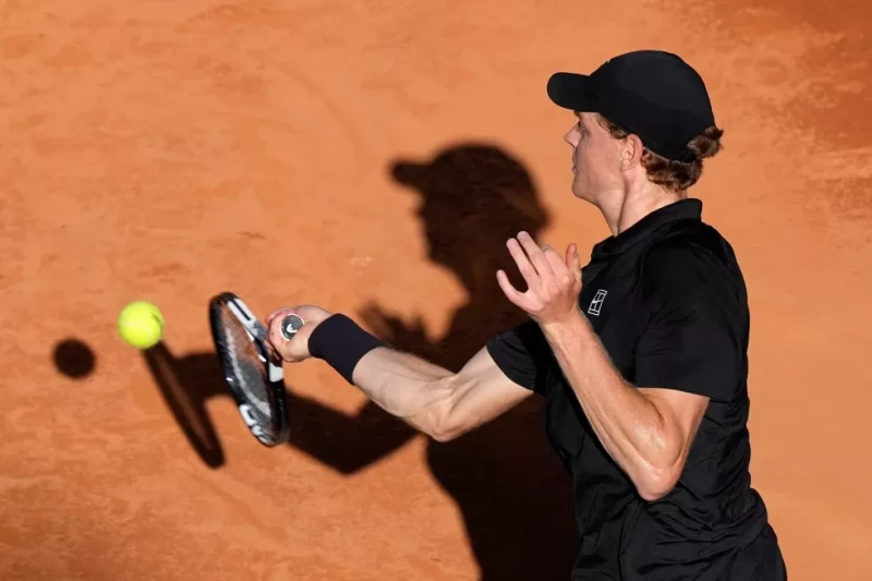 Sinner arrasa en ruta al Roland Garros y va por el Grand Slam de carrera