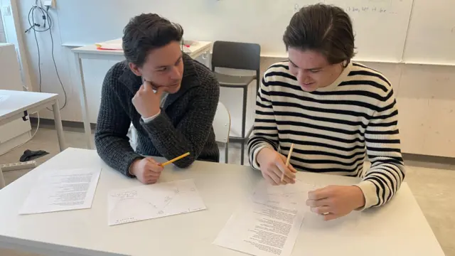 Suecia vuelve al lápiz y papel: por qué uno de los países más tecnológicos de Europa está reduciendo la educación digital