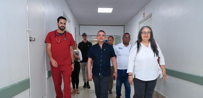 Director del SNS interviene Hospital Taiwán en Azua