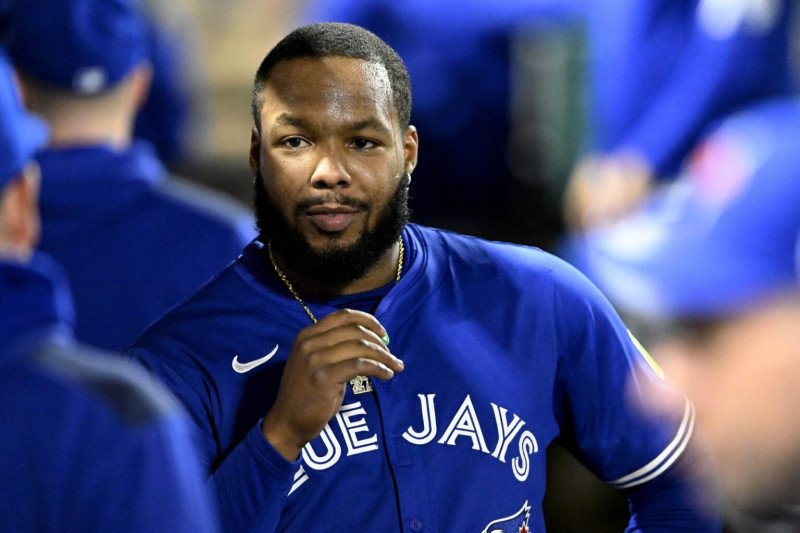En busca de una chispa, Vladimir Guerrero Jr. es primer bate por primera vez desde el 2024