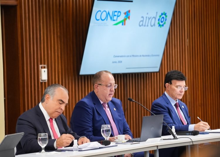 Sectores productivos y sociales valoran medidas propuestas y apertura al diálogo tras encuentro con el ministro Magín Díaz