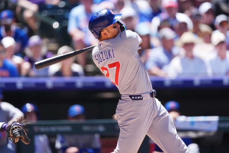 Seiya Suzuki conecta grand slam y los Cachorros apalean a Rockies