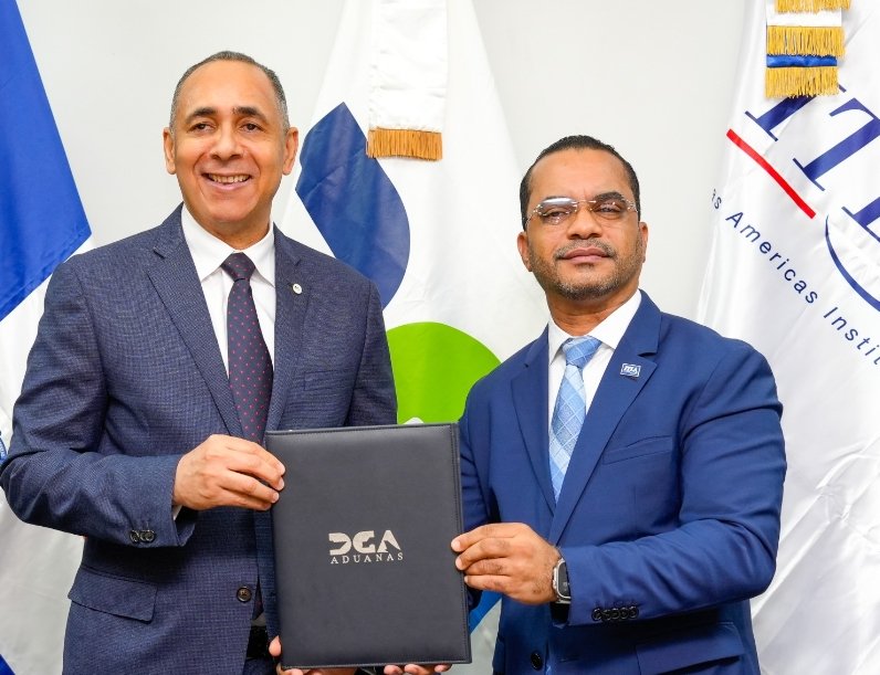 Aduanas y el ITLA acuerdan preparar en nuevas carreras