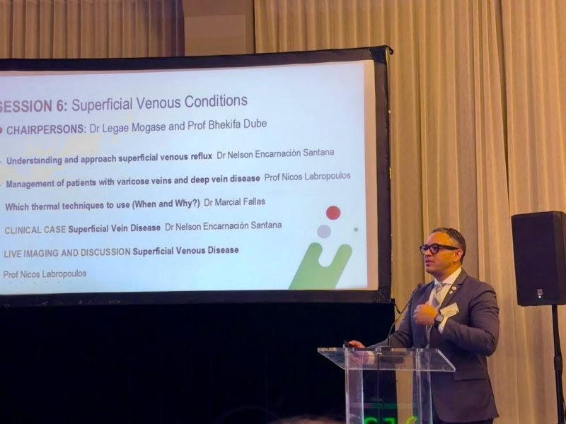 Cirujano dominicano representa al país en importante congreso de cirugía vascular en África