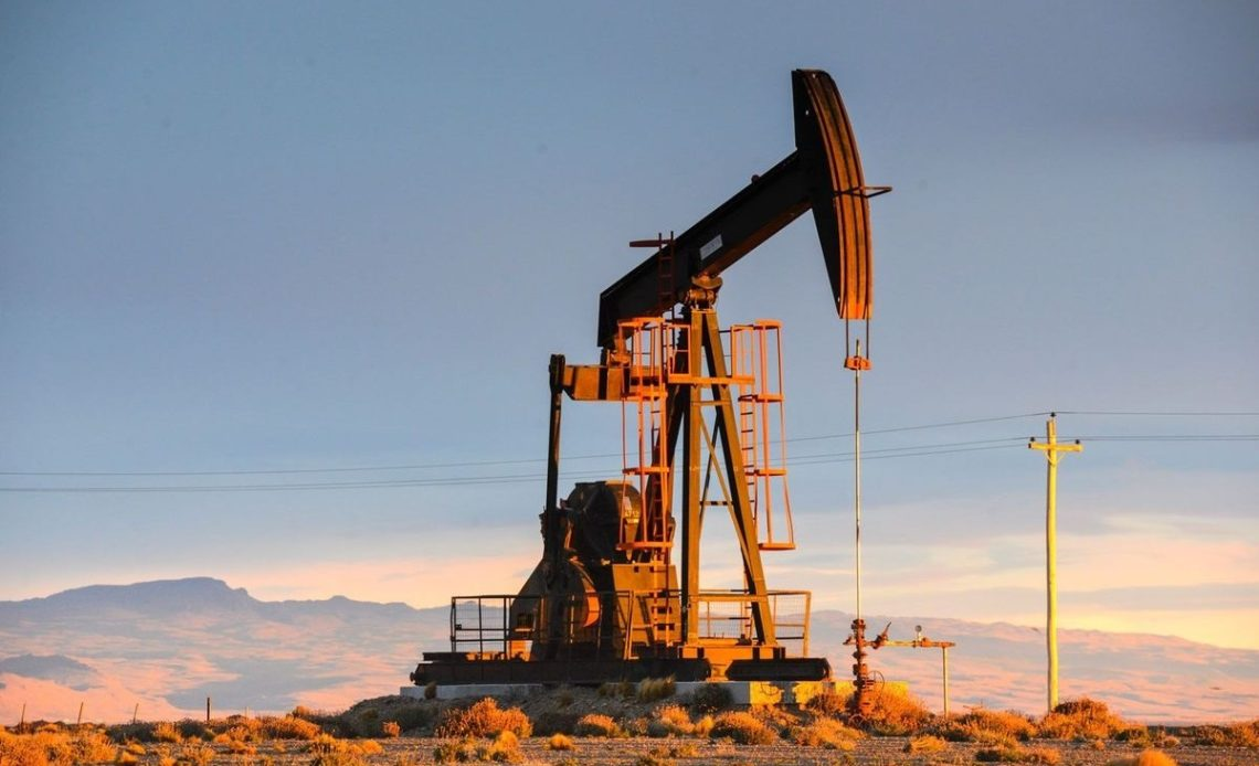 El petróleo de Texas cae un 3.24% y rompe su racha alcista tras la última en Oriente Medio