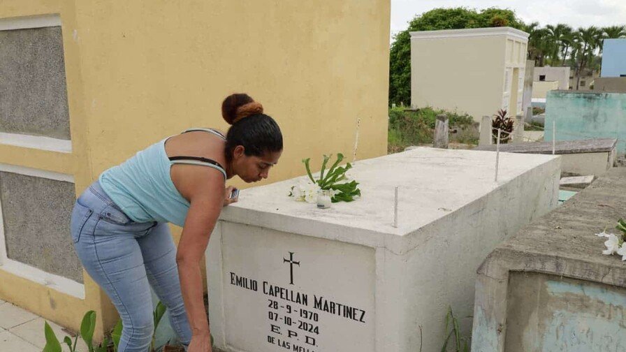 “Fue el mejor padre del mundo”: entre flores y velas, el recuerdo venció a la ausencia