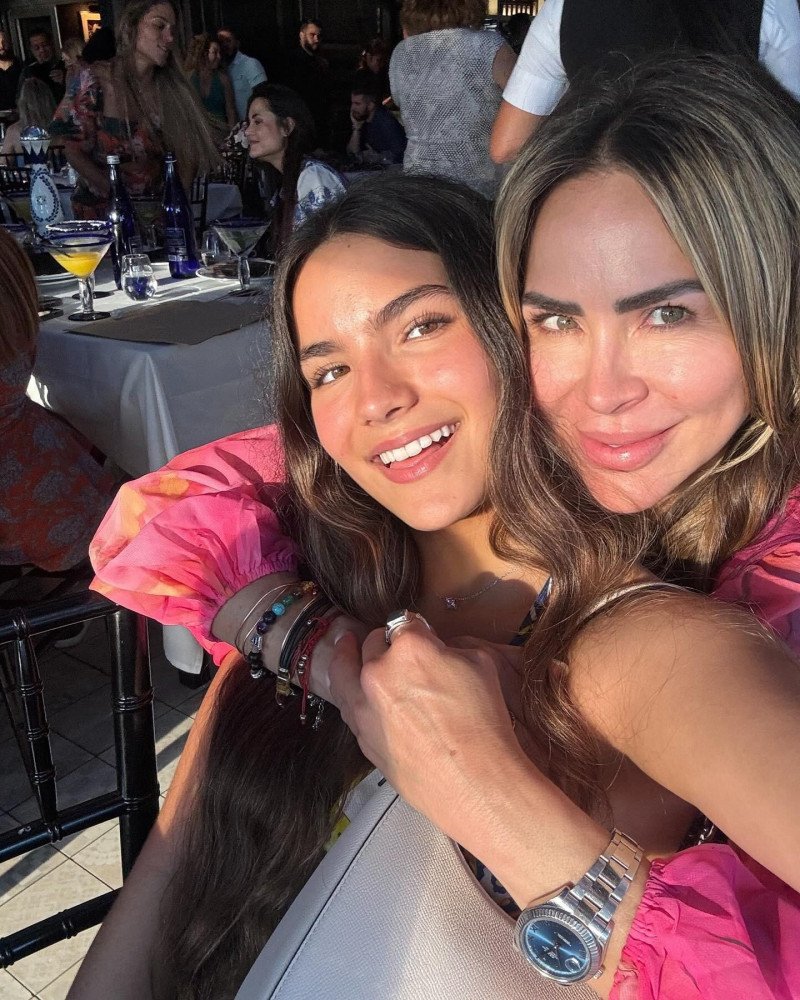 Hija de Aylín Mujica promete cumplir el sueño de su hermano: comprar una casa frente a la playa para su madre