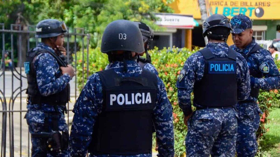 Policía apresa a un hombre acusado de “manipular” a una menor para mudarse con él