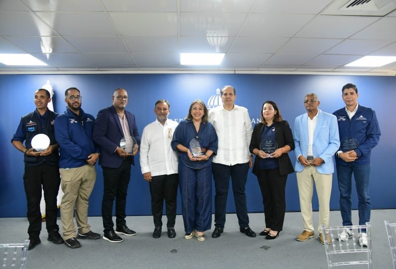Salud Pública reconoce labor del equipo médico tras misión humanitaria en Venezuela