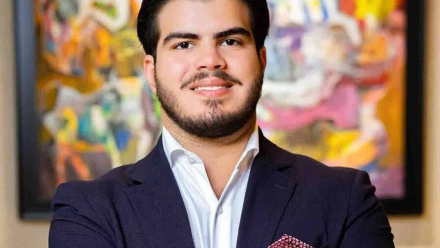 Dan de alta a Gustavo Adolfo III Mejía-Ricart
