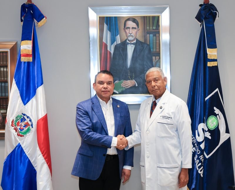SNS juramenta directores de los hospitales Padre Billini y Luis Morillo King
